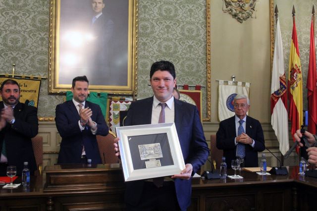 escribe aquí la descripción de la imagen